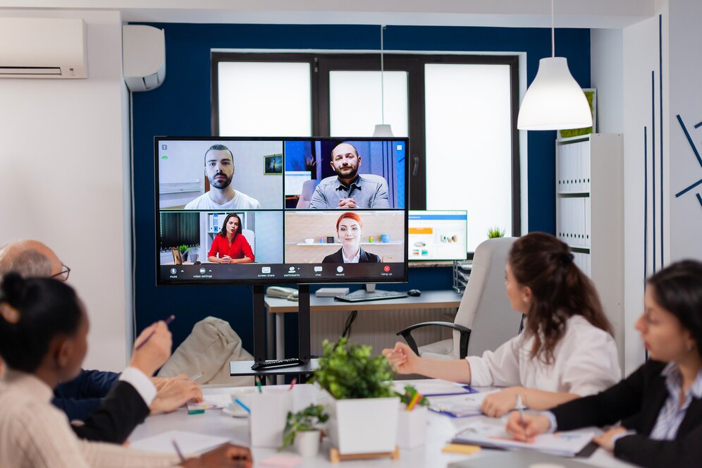How To Conduct a Successful B2B Webinar