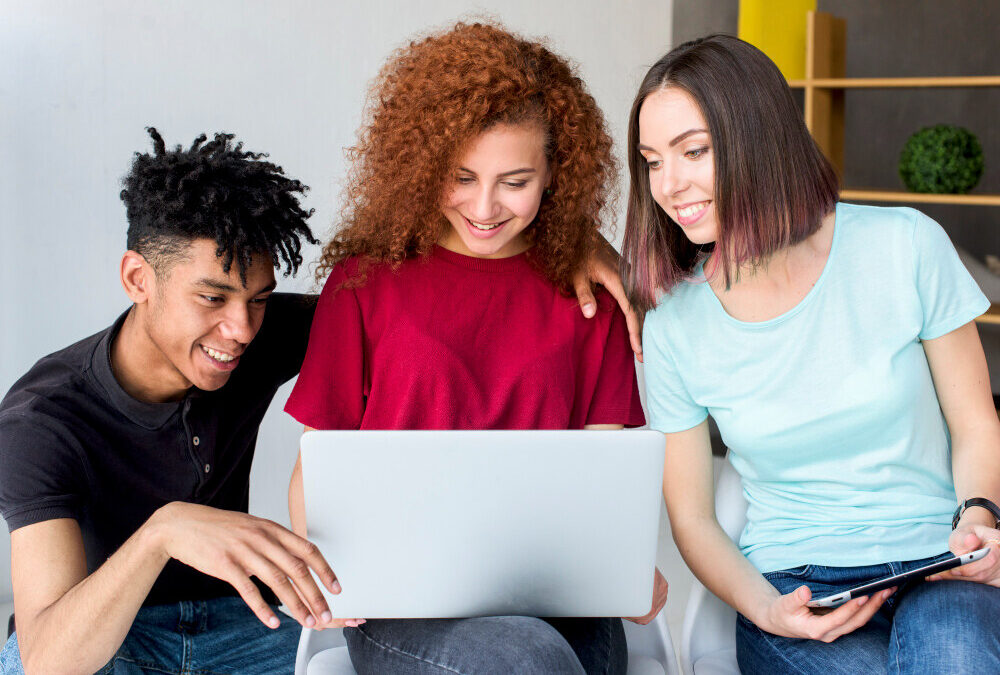 How to Make a Group Email in Gmail (2025 Easy Guide for Everyone)